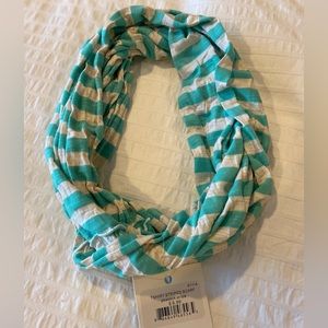 Infinity scarf